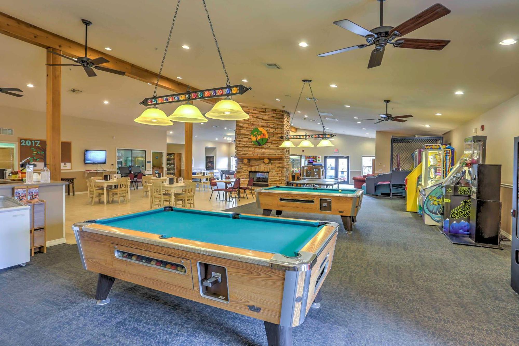 Ground-Floor Branson Condo With Community Perks Eksteriør billede